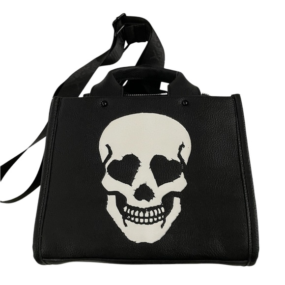 Betsey Johnson Black Small Tote With Skull Crossbody - Picture 1 of 6